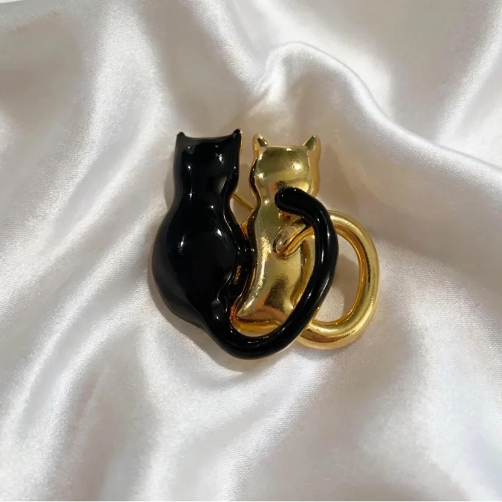 Gold and Black Cat Couple Decorative Brooch