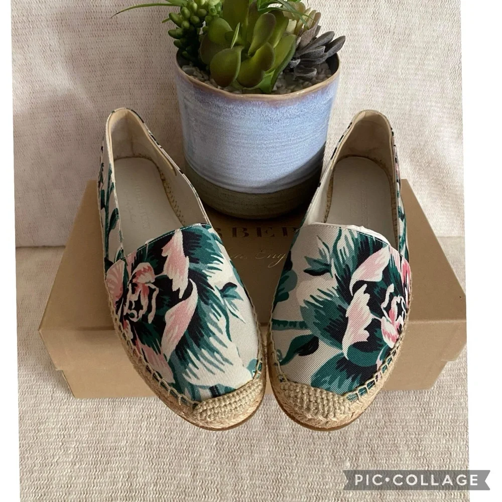 ✨Like New Burberry Floral Hodgeson Flat Espadrille