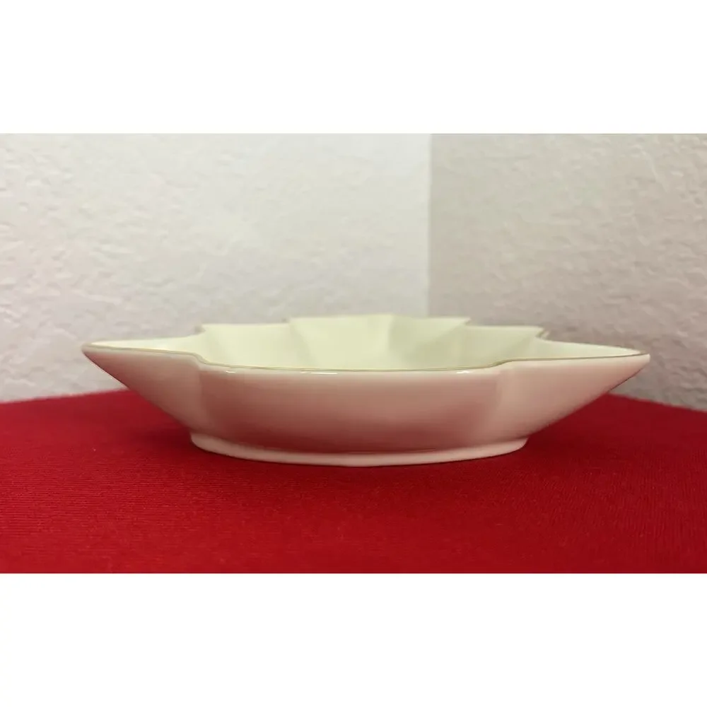 Home for the Holidays  Tree Candy Dish Ivory w/ Gold‎  Christmas Tree Shape 2003