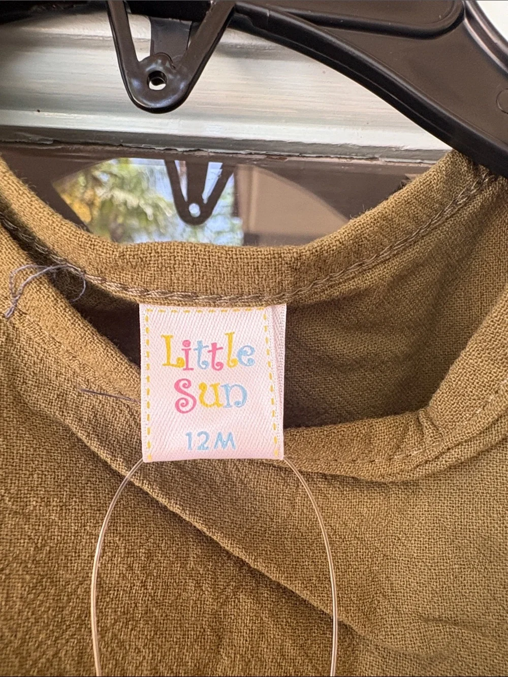 N/A olive sleeveless