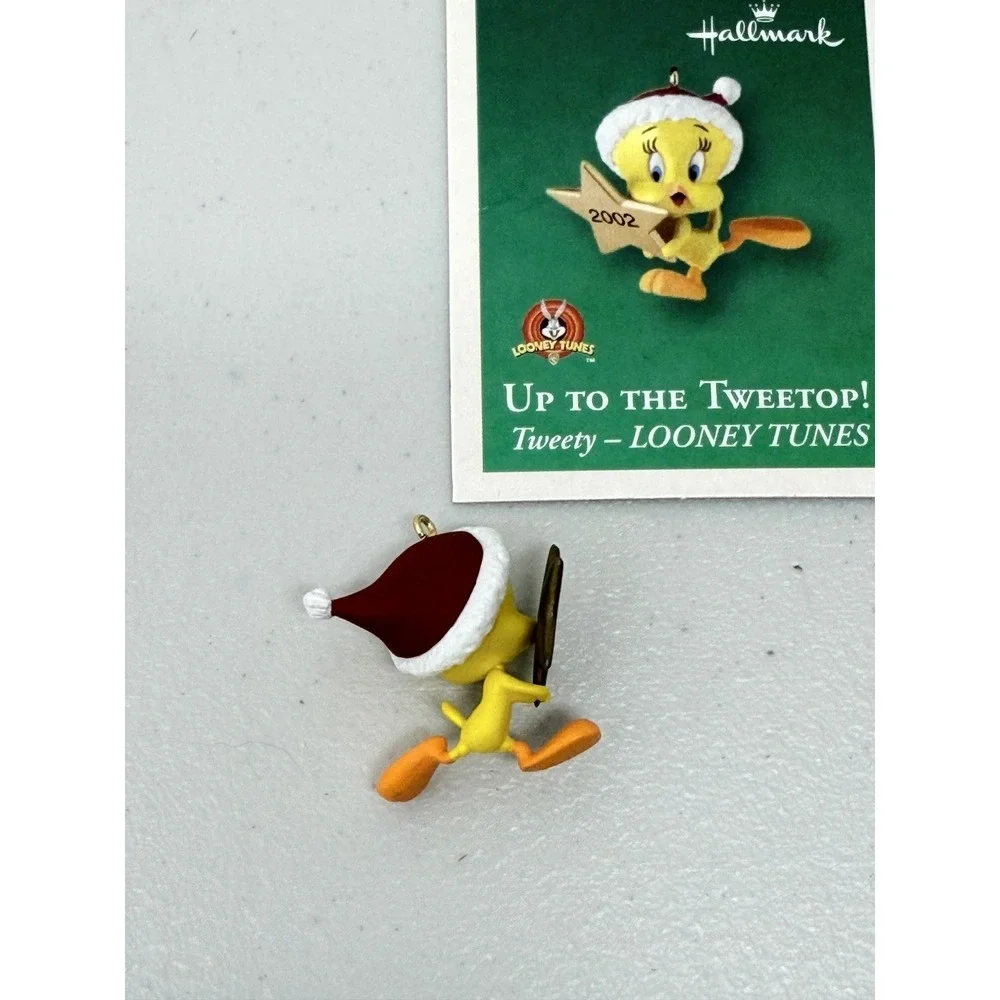 Hallmark Keepsake Ornament 2002 Tweety Looney Tunes Up to the Tweetop Miniature