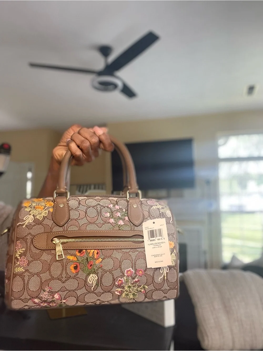 Coach bnwt medium