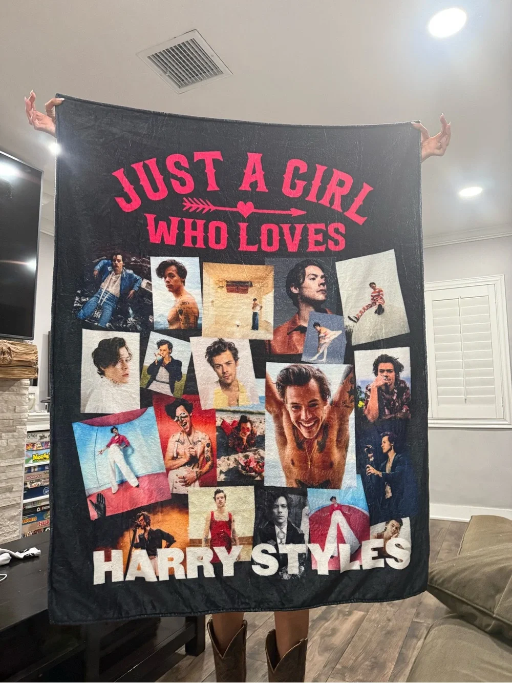 & Other Stories Black Blanket with Pink and Multicolor Harry Styles Collage