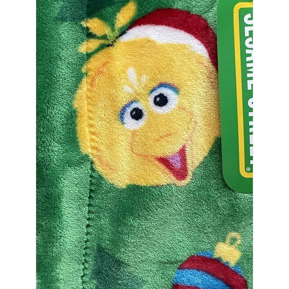 Sesame Street Christmas W/Sherpa Throw Blanket  Elmo Cookie Monster Big Bird NEW