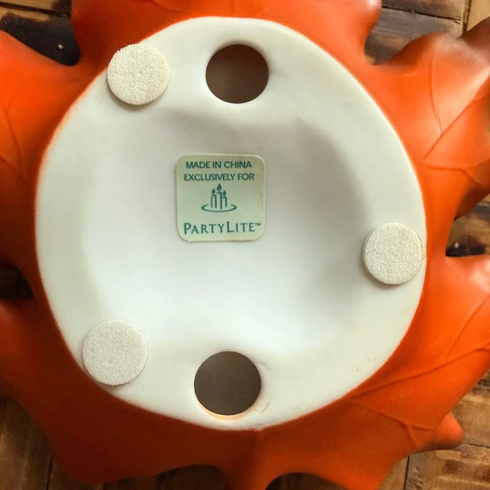 PartyLite maple leaf