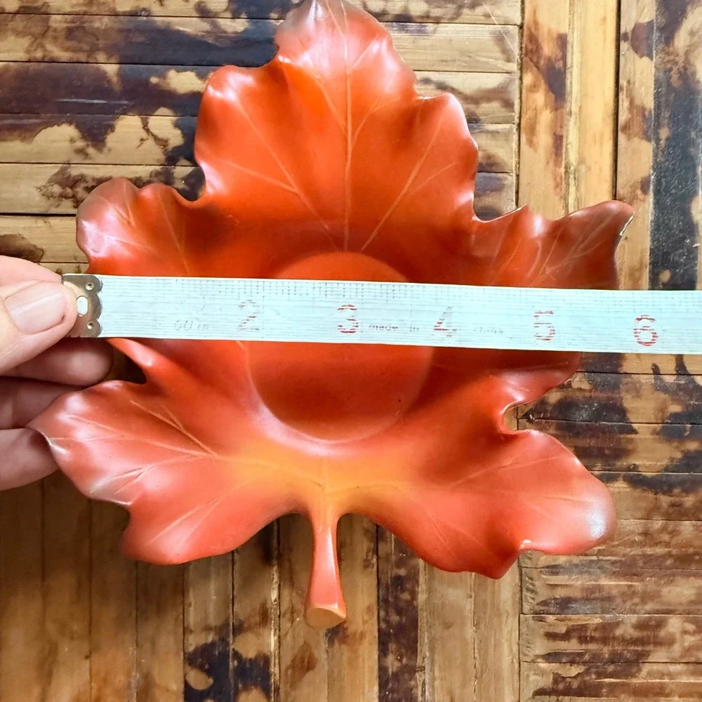 PartyLite maple leaf