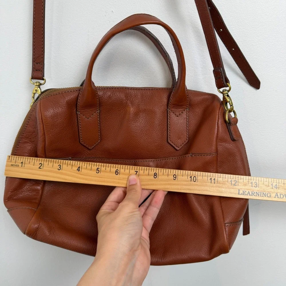 Fossil minimalist genuine zip