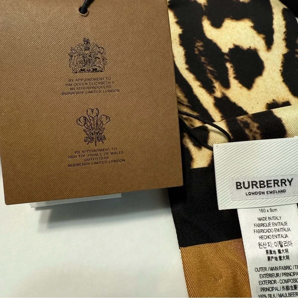 Burberry laying size