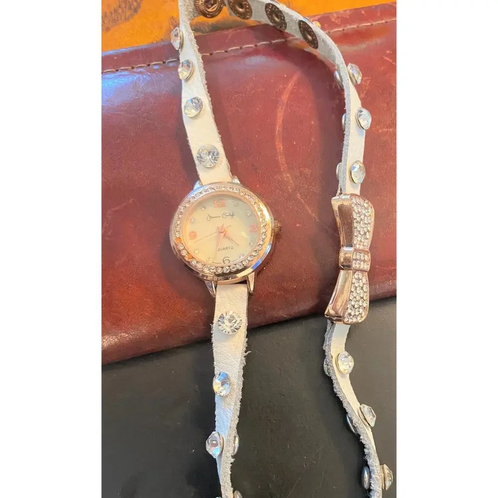 Jessica Carlyle women 27mm
