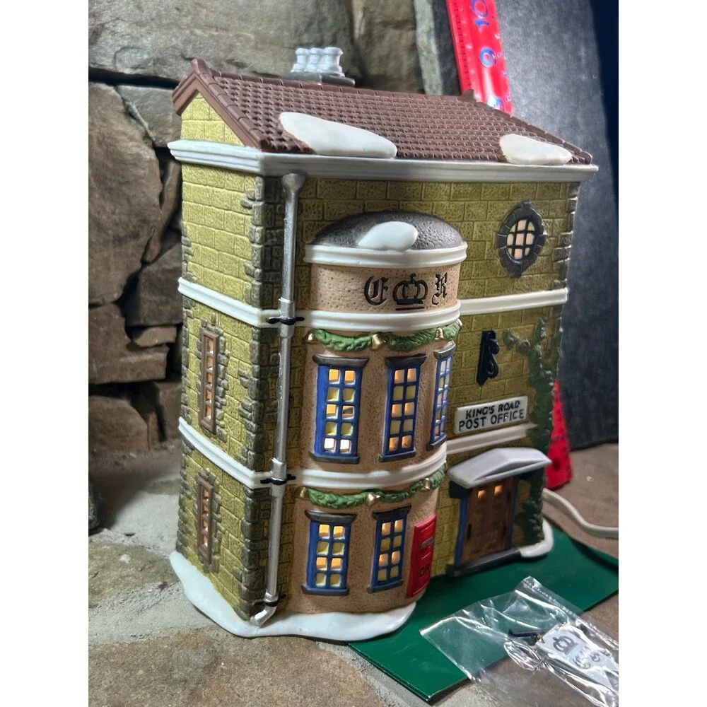 Department 56 Kings Road Post Office Dickens Village Lighted Boxed #58017