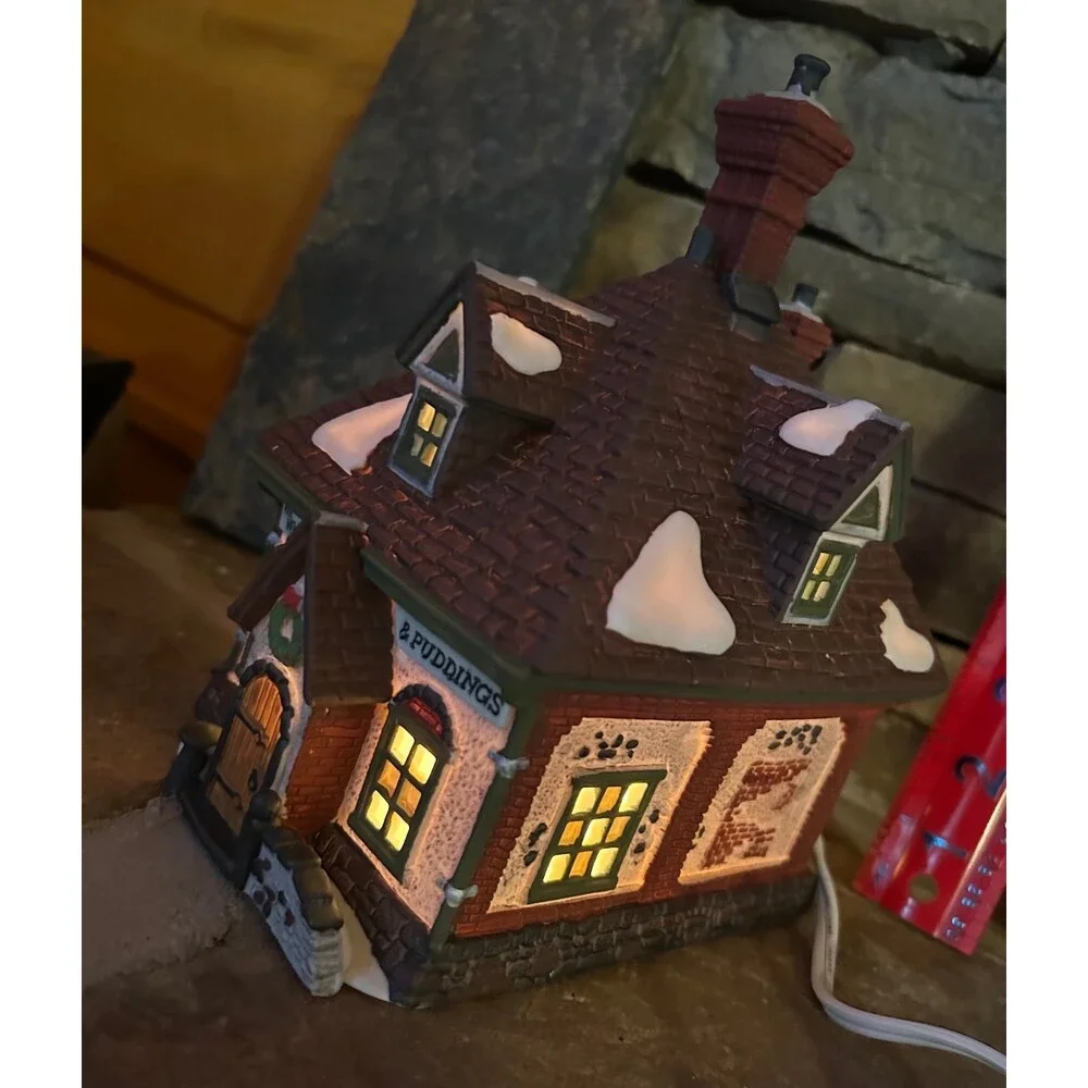 Dept 56 WM. Wheat Cakes & Puddings with box and light #5808-4
