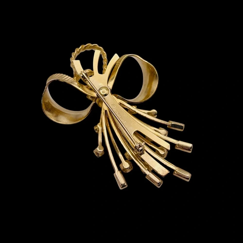 Dazzling Vintage Sarah Coventry Rhinestone Spray and Bow Brooch Estate Piece