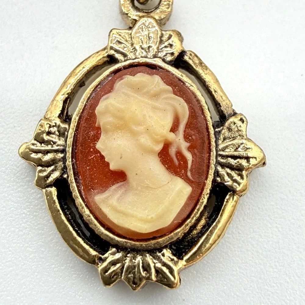 N/A vintage gold