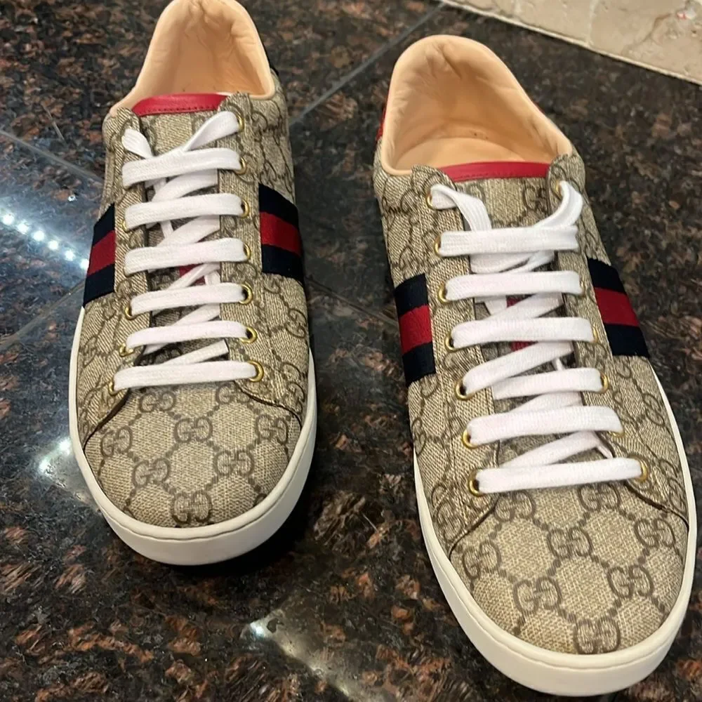 Gucci men monogram