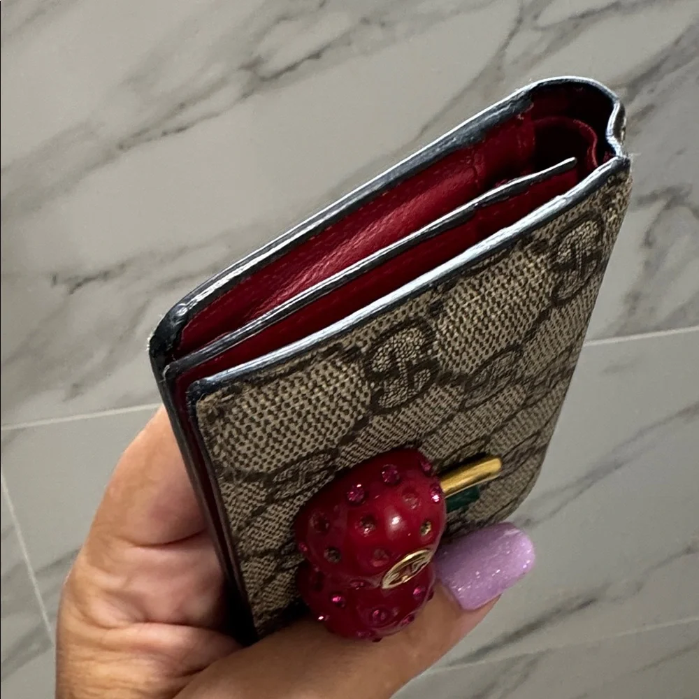 Gucci rare cherry