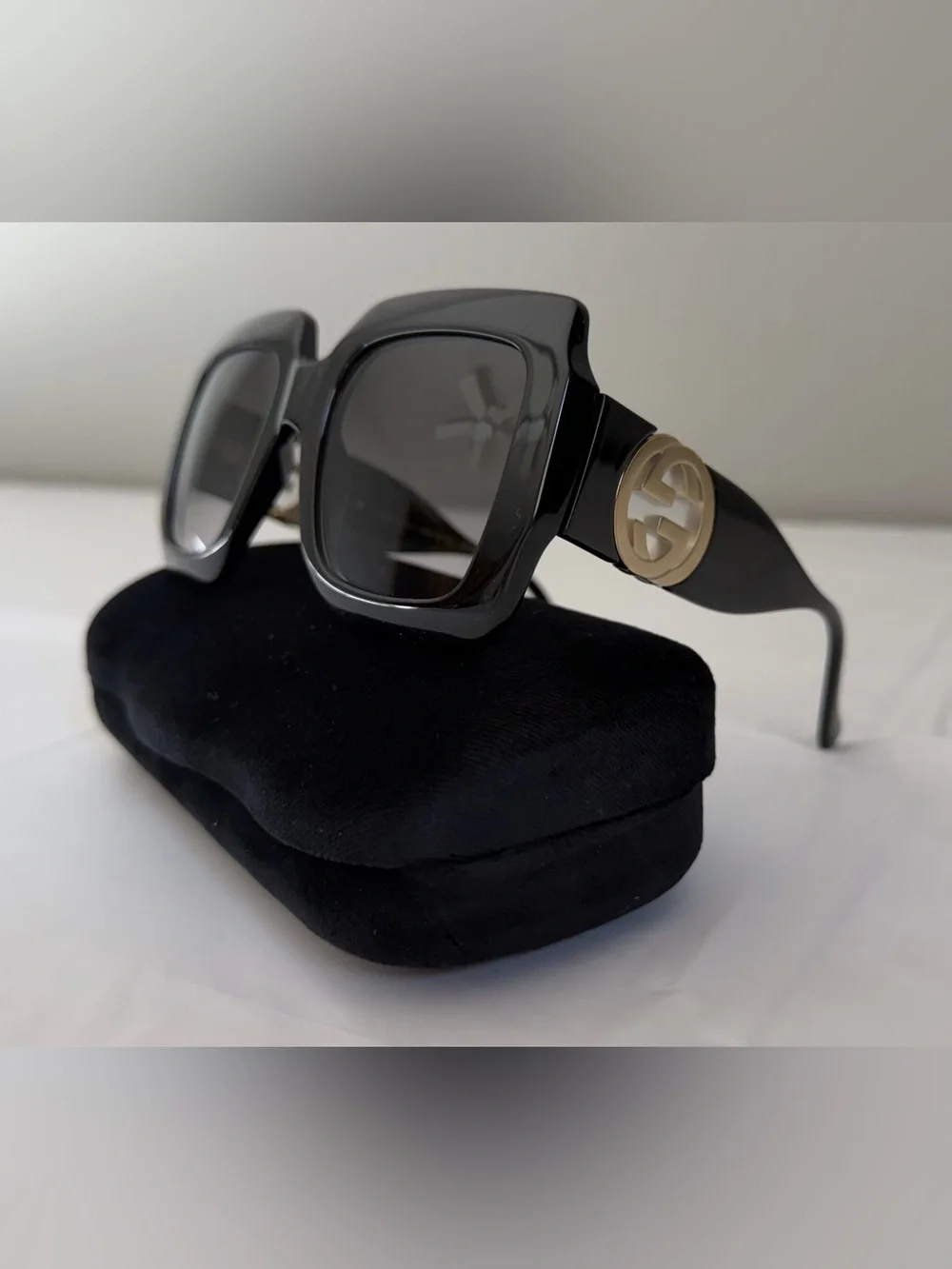 Gucci new 54mm