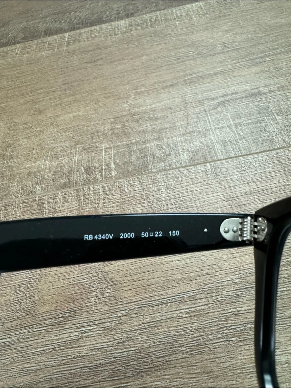 Ray-Ban new but