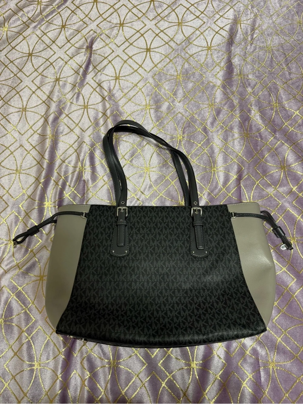 Michael Kors classic michael