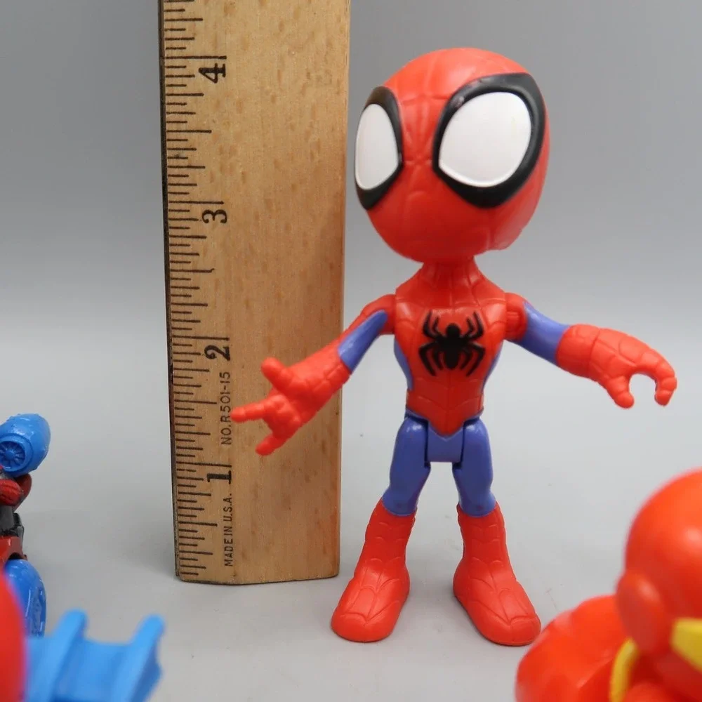 Marvel welcome pocket
