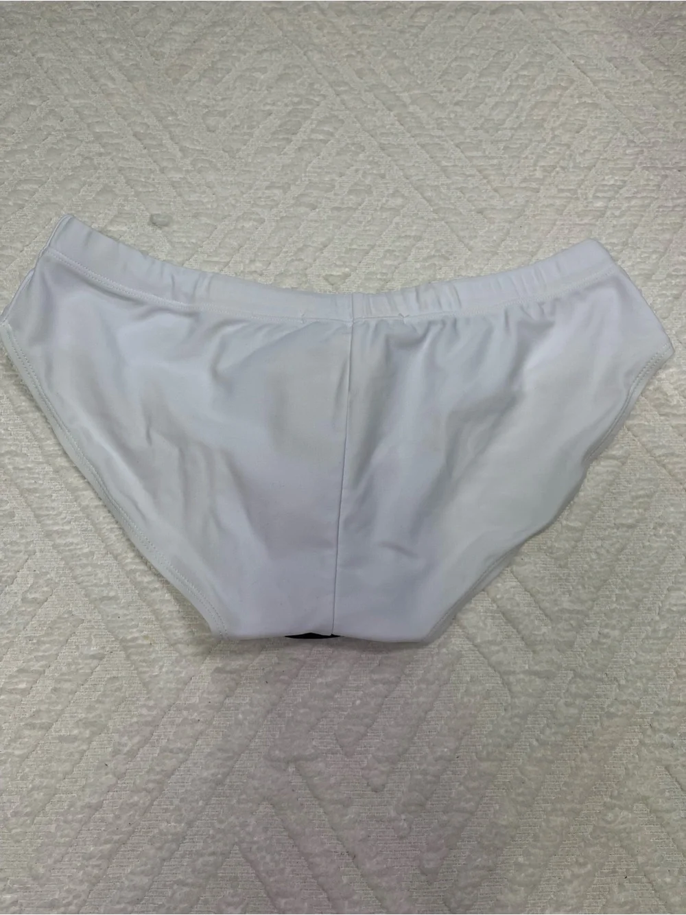 UXH men swim