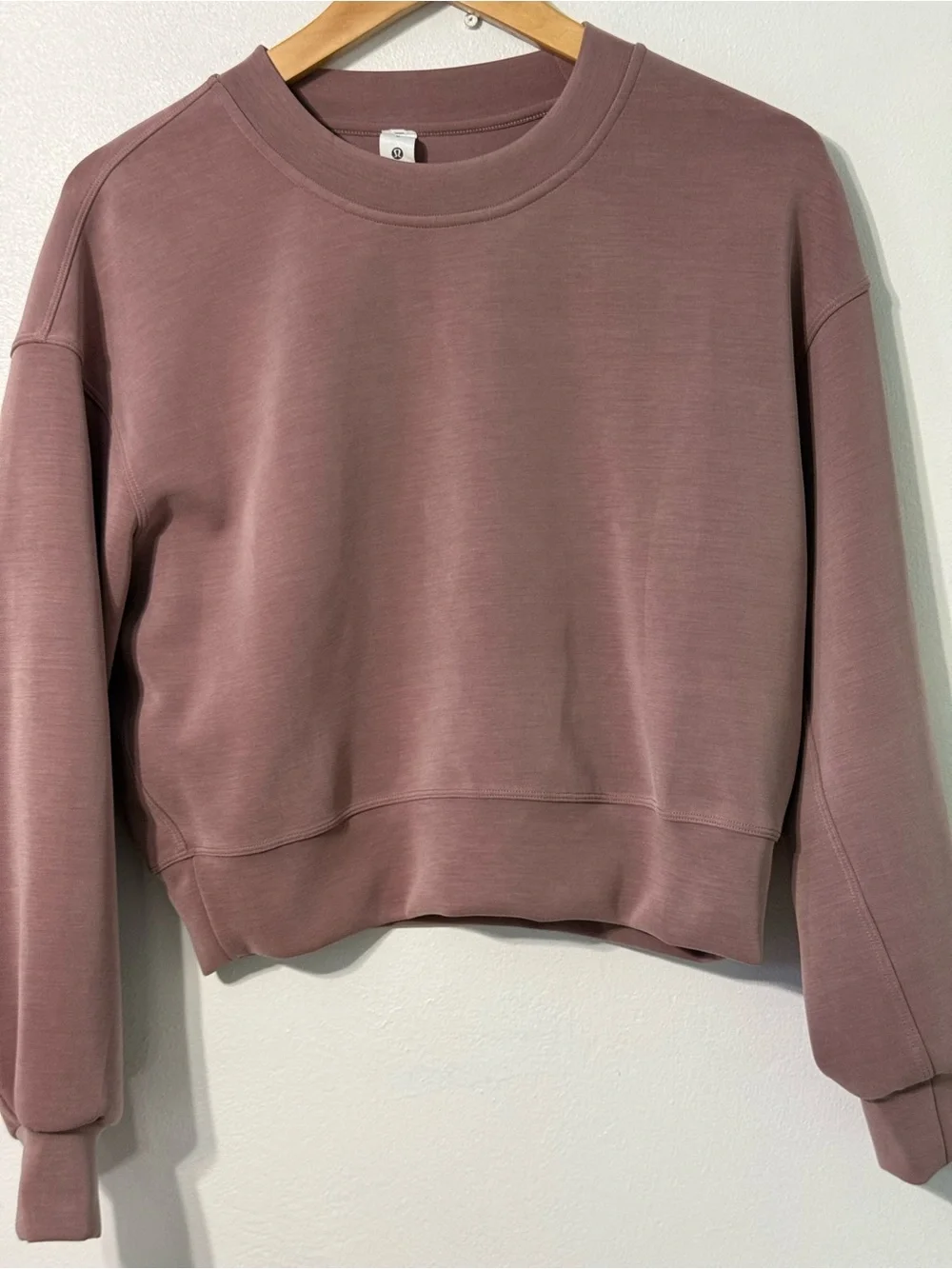 Lululemon Softstreme Perfectly Oversized Cropped Crew in Twilight Rose size Zero