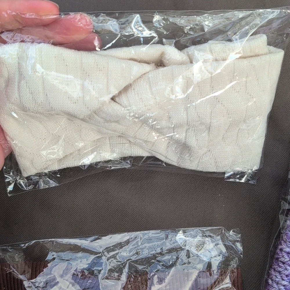 N/A material cream