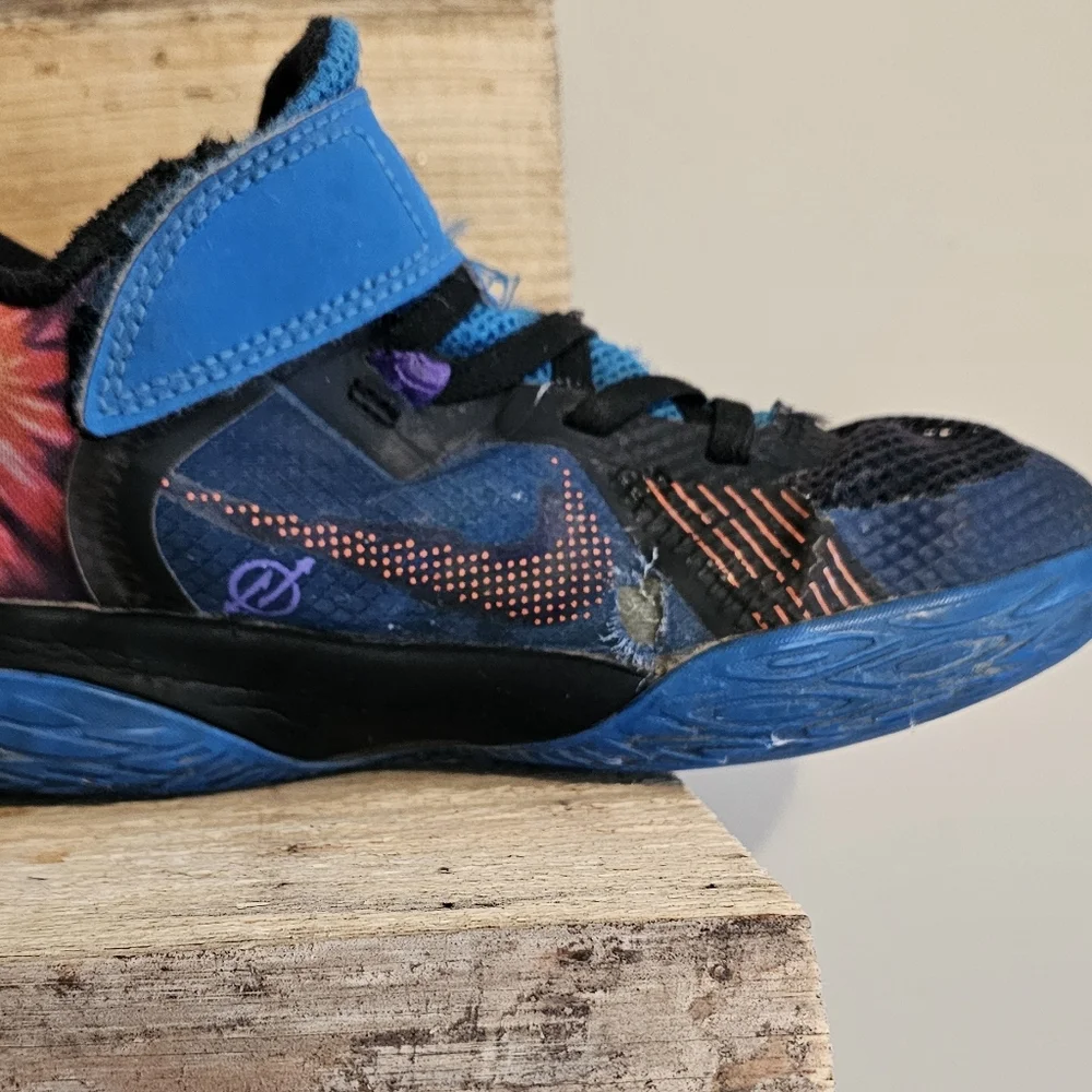Nike kyrie tag