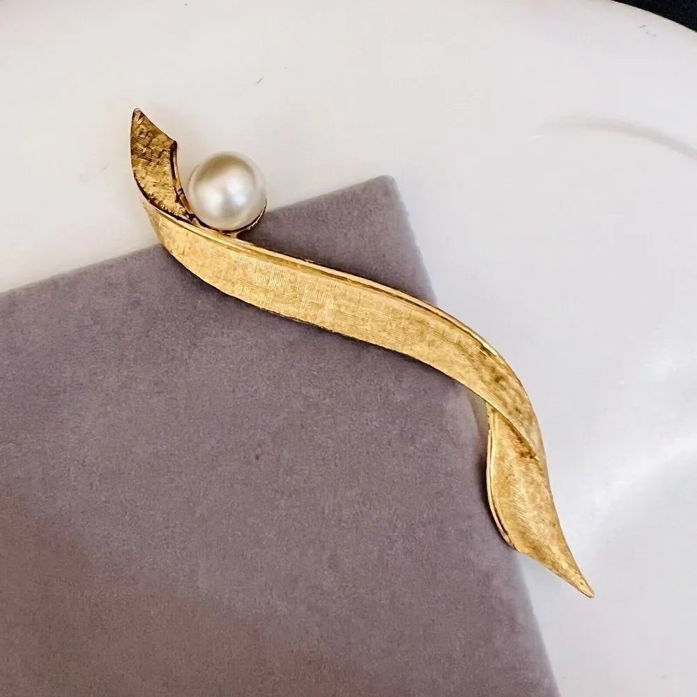 Coro nice vintage