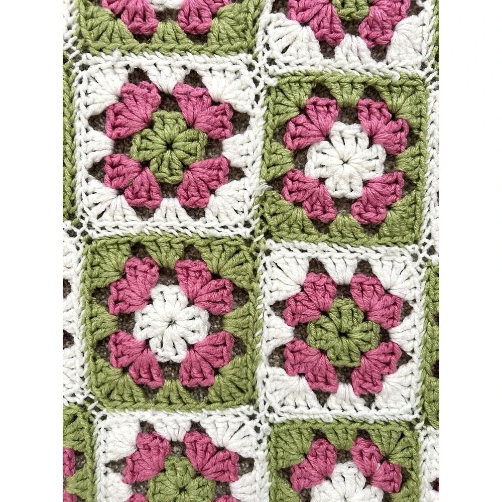 Handmade details 32 or