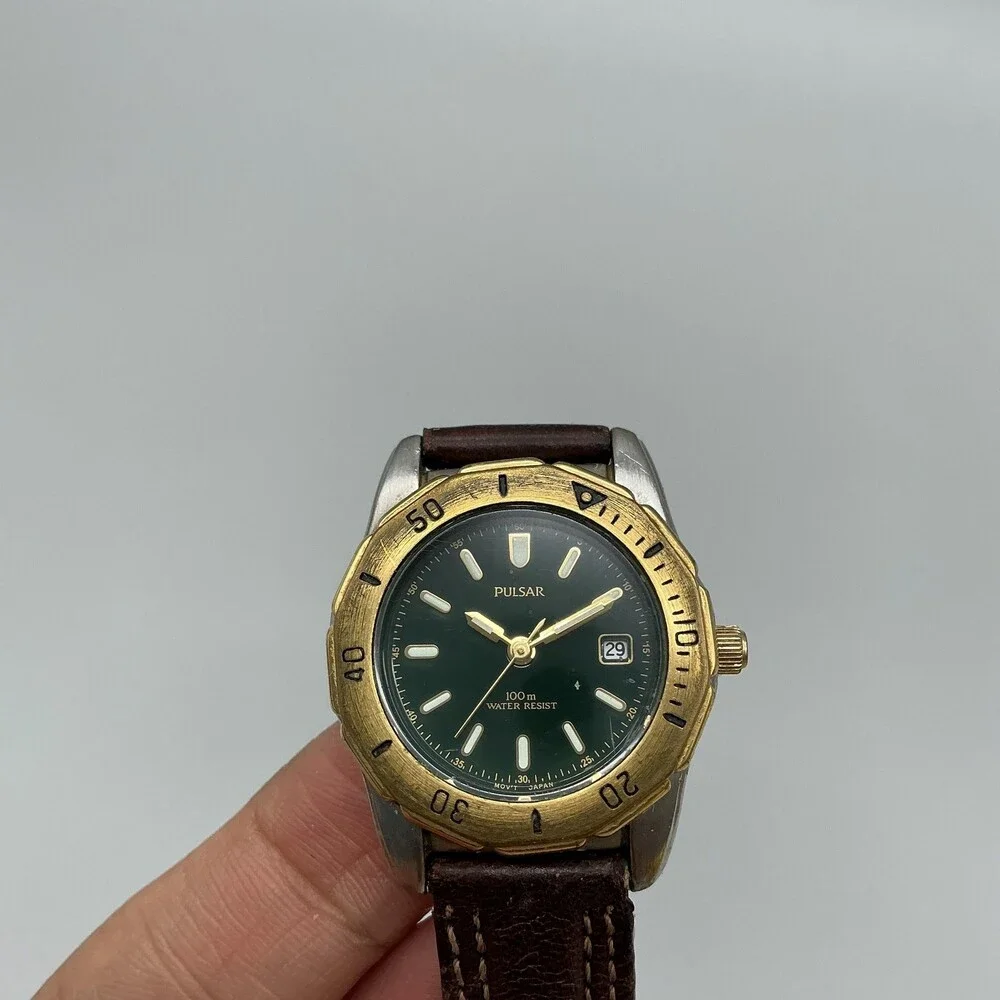 Pulsar hour stainless silver