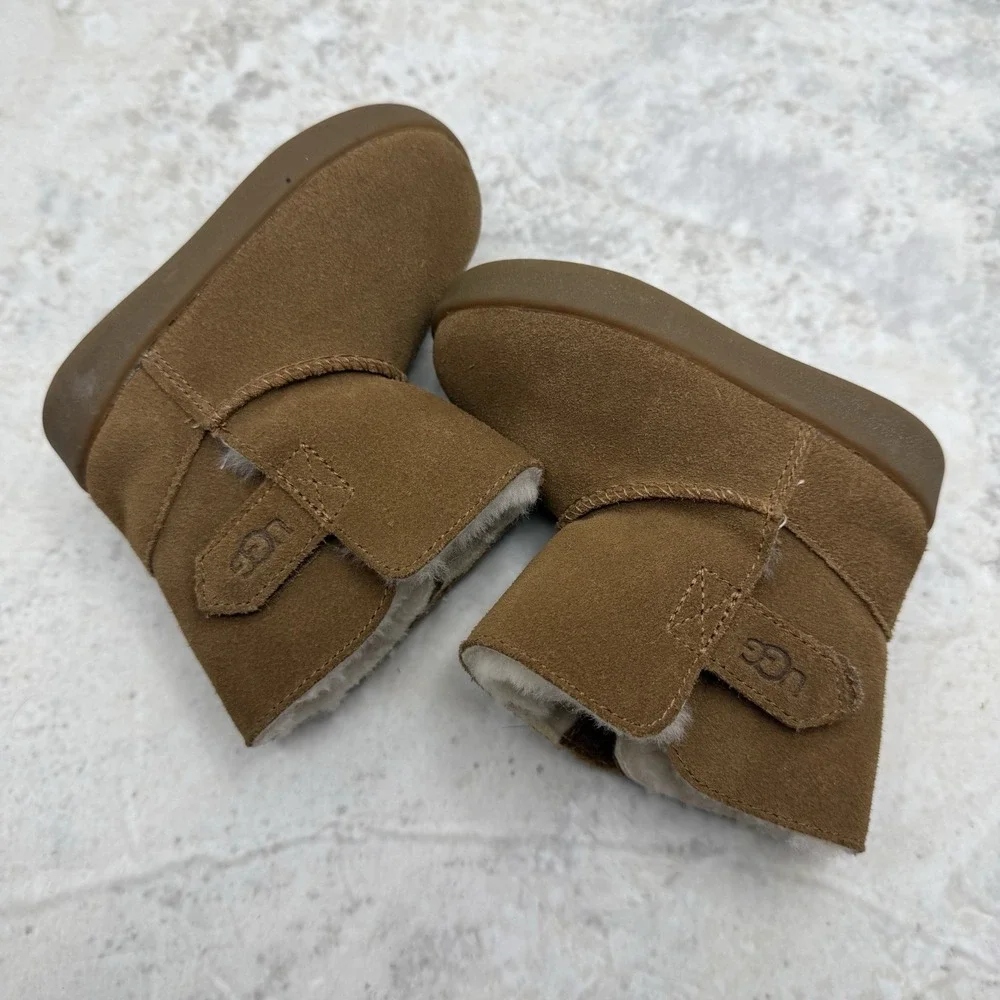 UGG Keelan Toddler Boots Chestnut Sheepskin Suede Hook & Loop US 4/5