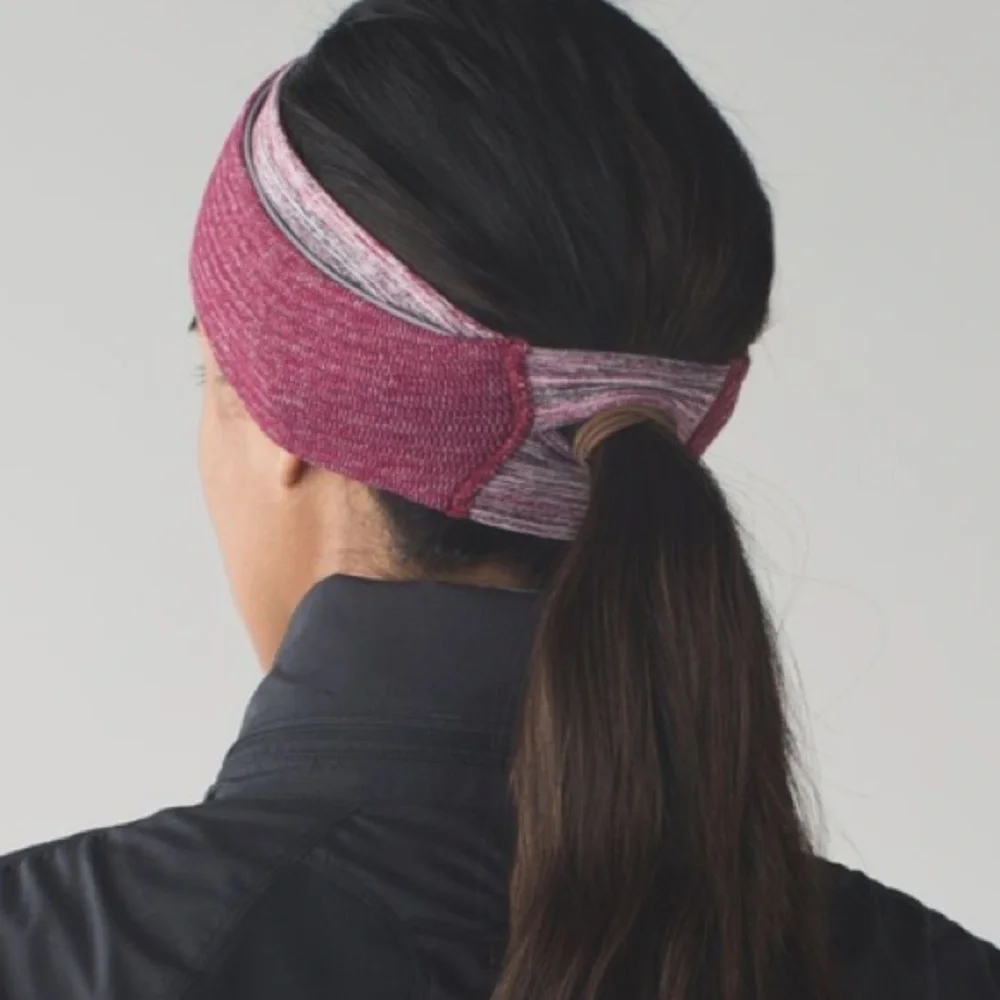 lululemon athletica signs different ponytail