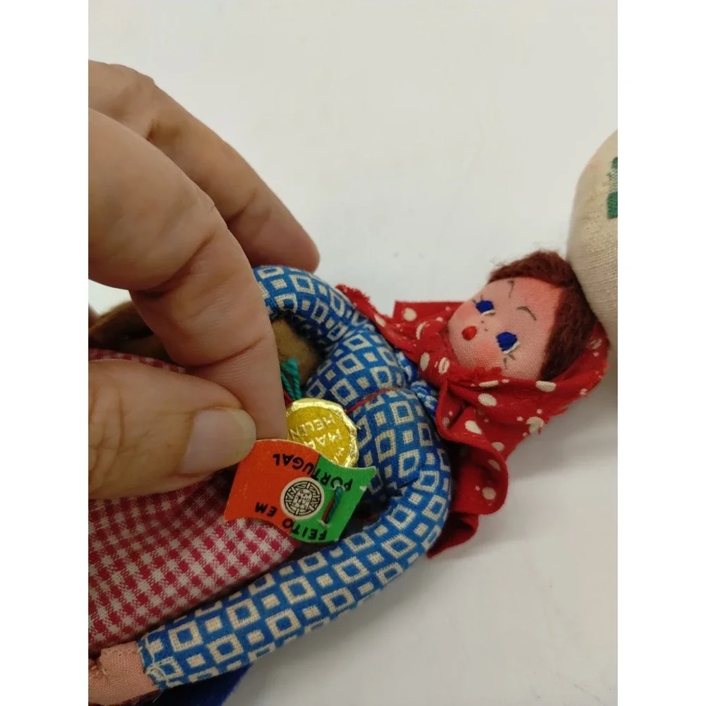 Vintage Mascotes de Maria Helena Doll Folk Art  Lady- Portugal 8.5