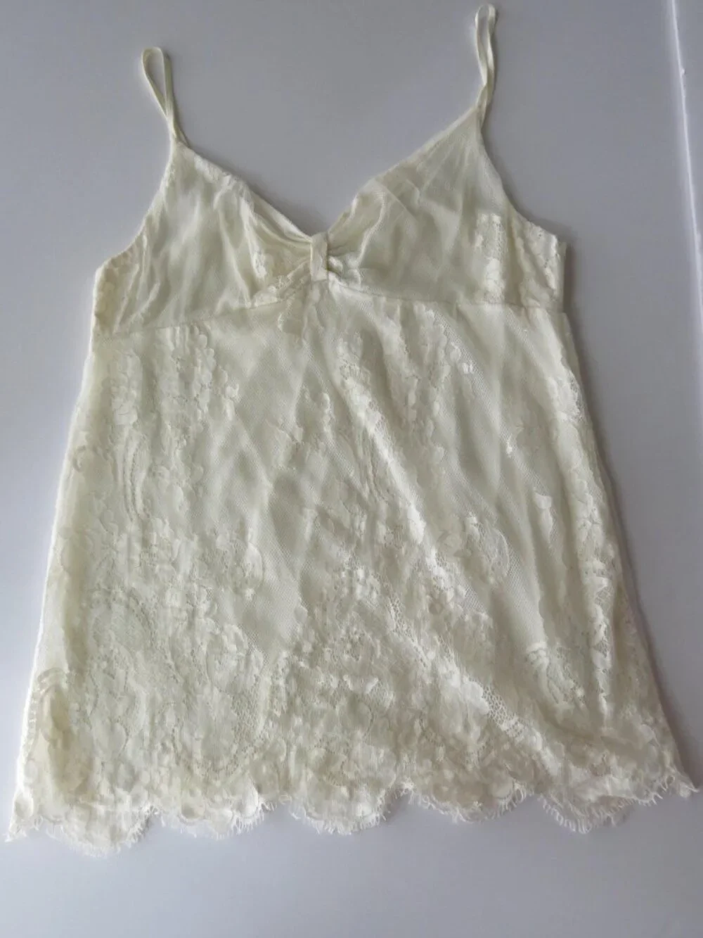 United Colors Of Benetton delicate romantic