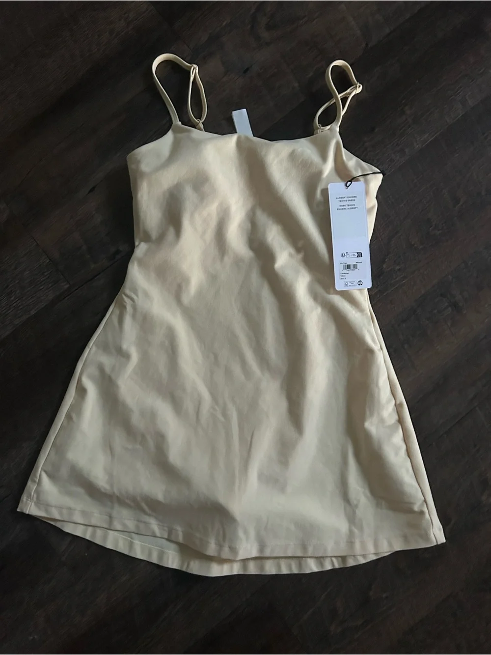 ALO Yoga nwt candlelight