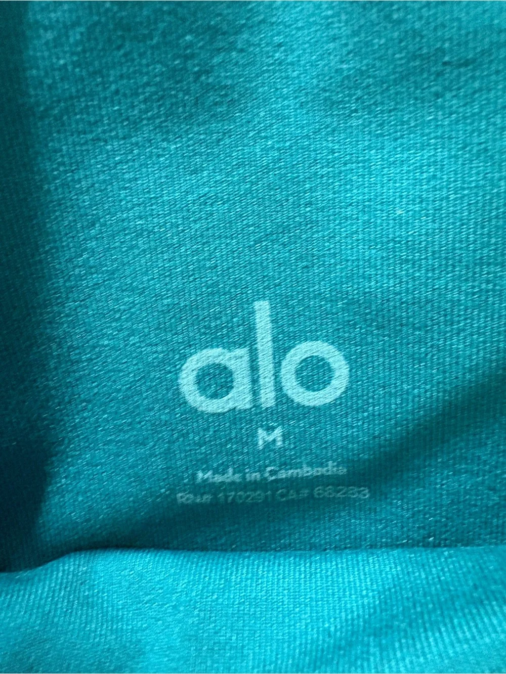 ALO Yoga elevate your