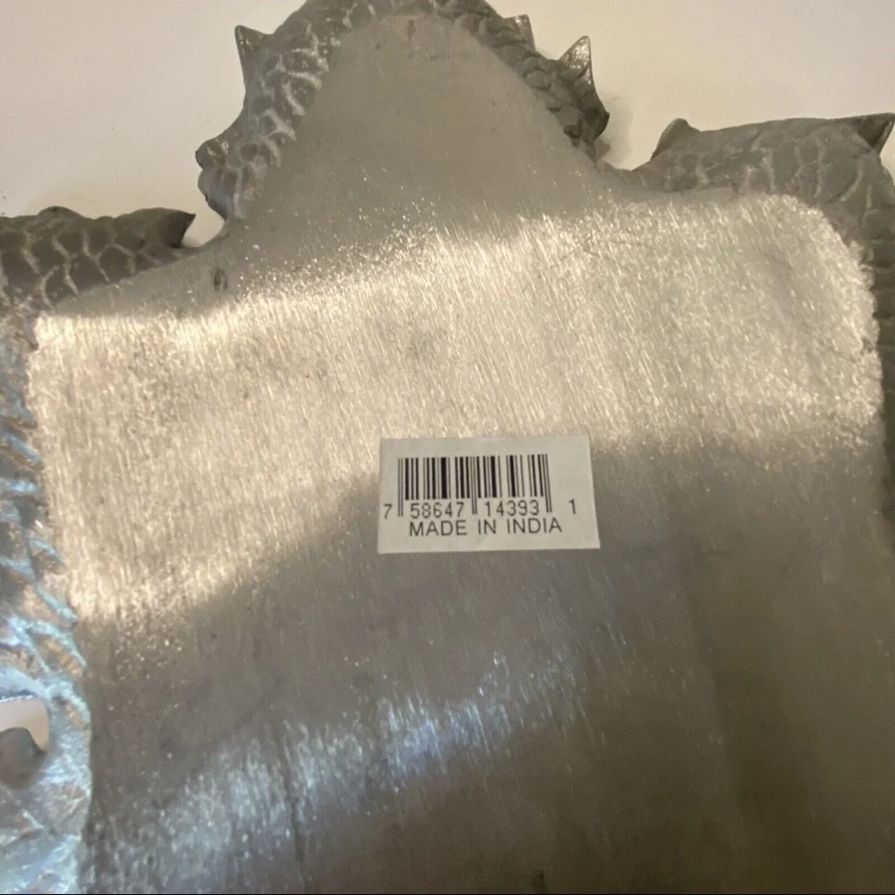 Grape Leaf Serving Tray Aluminum Dish Metal Platter Made in India.