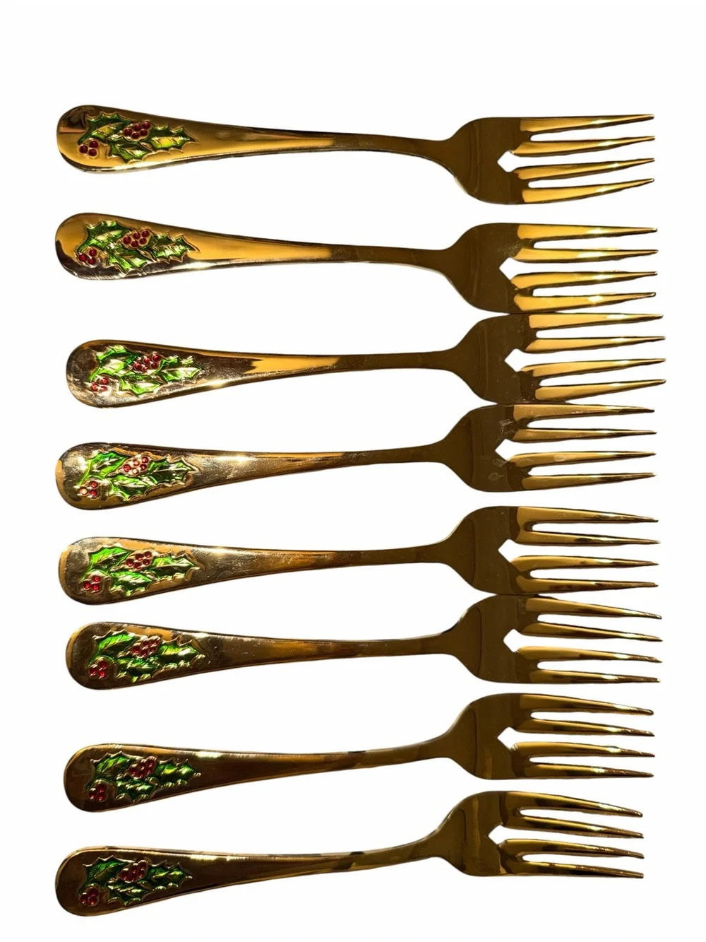 HollyBerry includes knives