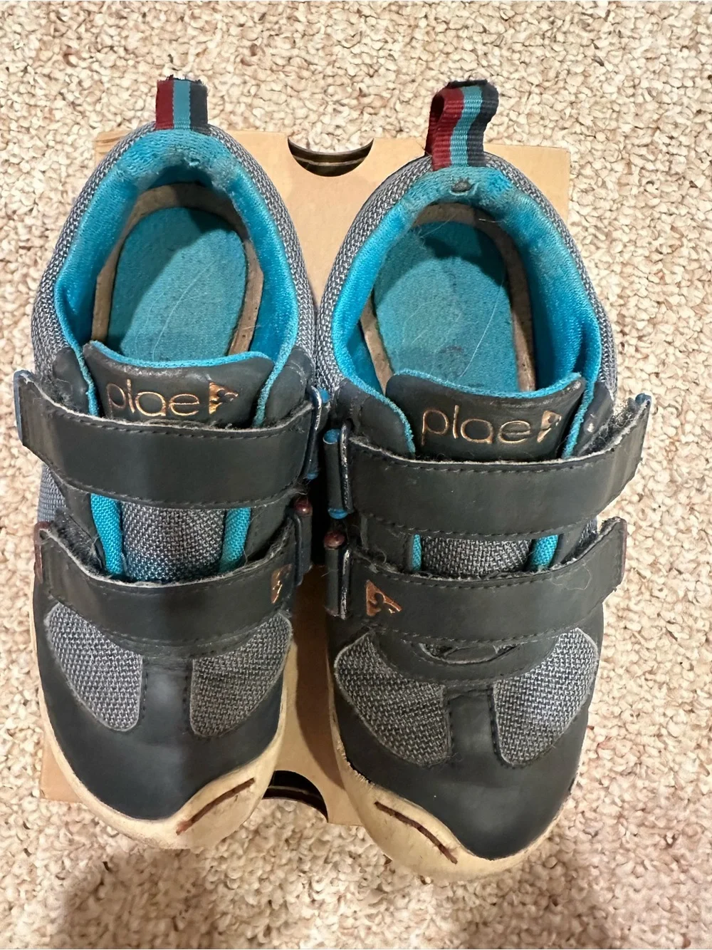 PLAE sturdy kids