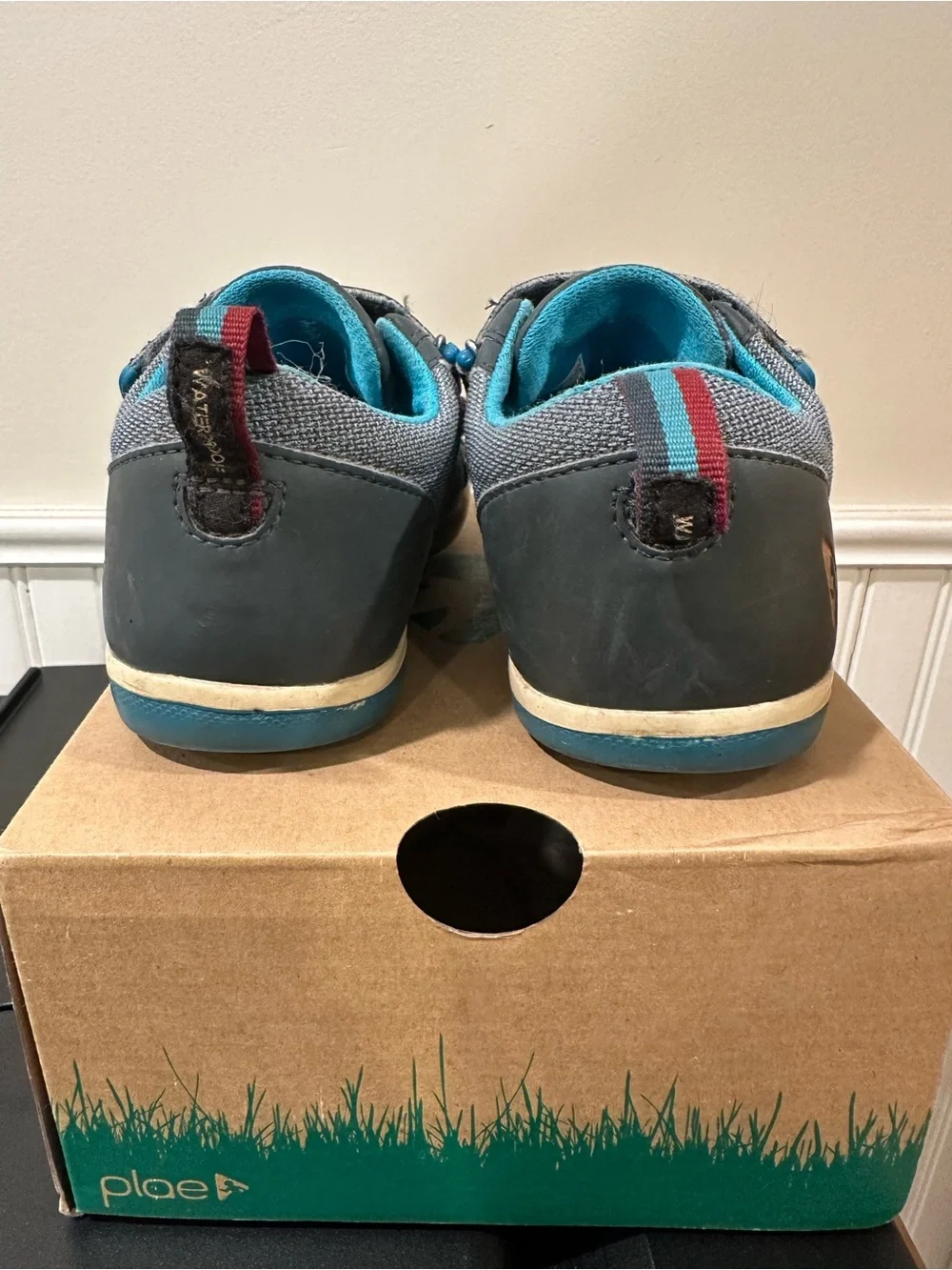 PLAE sturdy kids