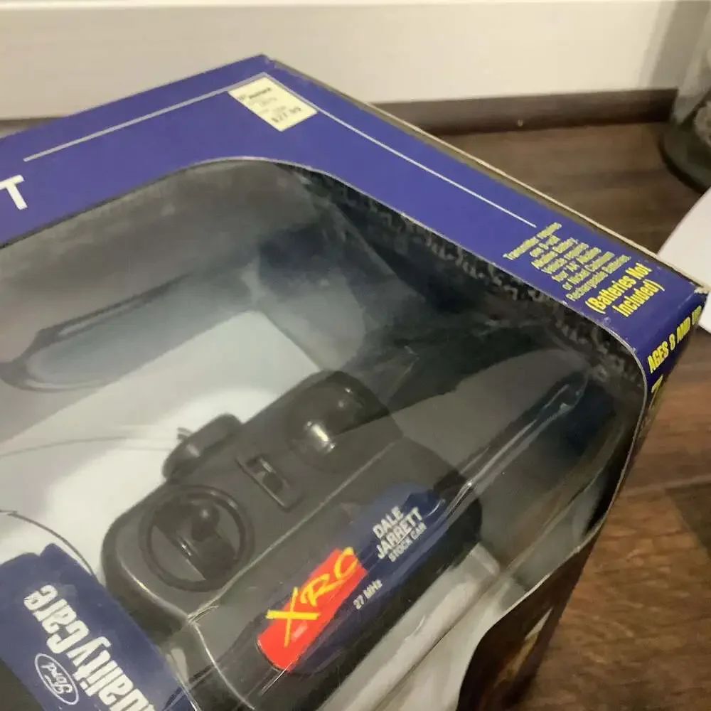 Tonka XRC Winner's Circle Dale Jarrett 88 Ford Quality Care Radio Controled Car