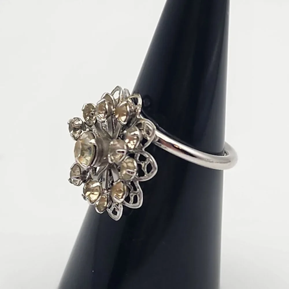 Vintage Sarah Coventry Silver Tone Layered Flower Wrap Adjustable Ring