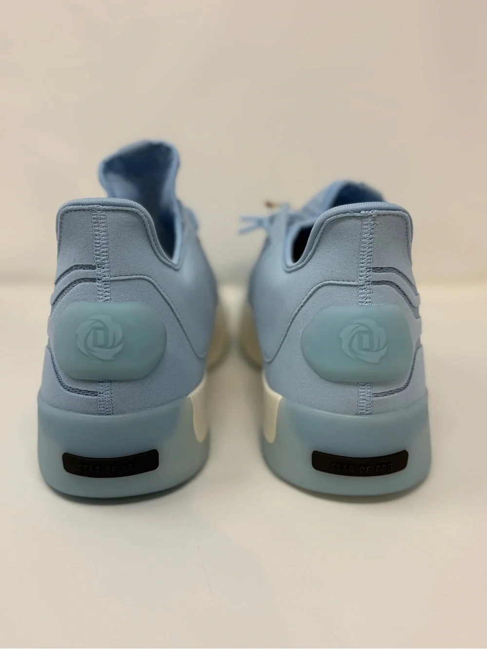 adidas sleek light