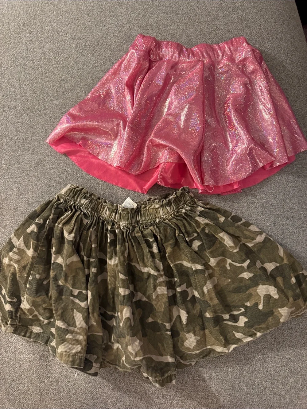 5/$15- Girls Pink Holographic Skort and Olive Camo Skirt Set