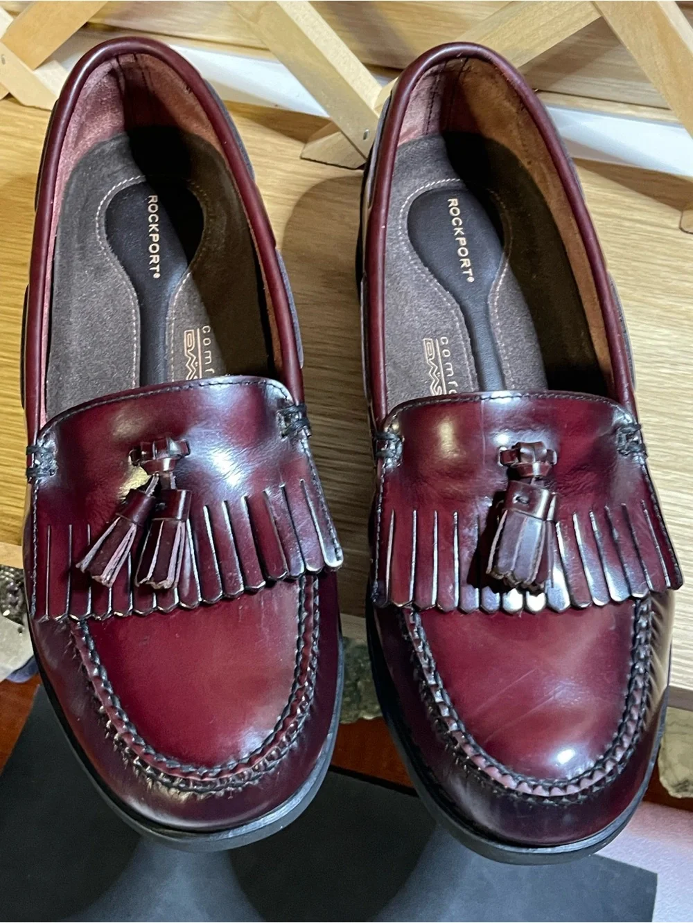 EUC Rockport DMX Men’s Sz 10.5 W Burgundy Tassel Kiltie Loafers