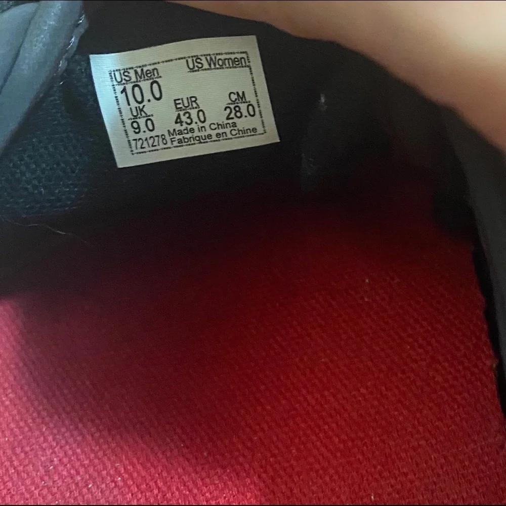 Vans stylish sneakers