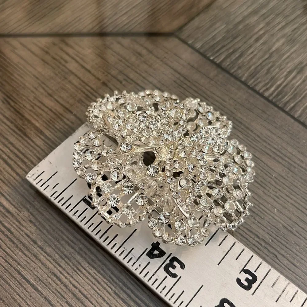 Vintage adjusted rhinestones