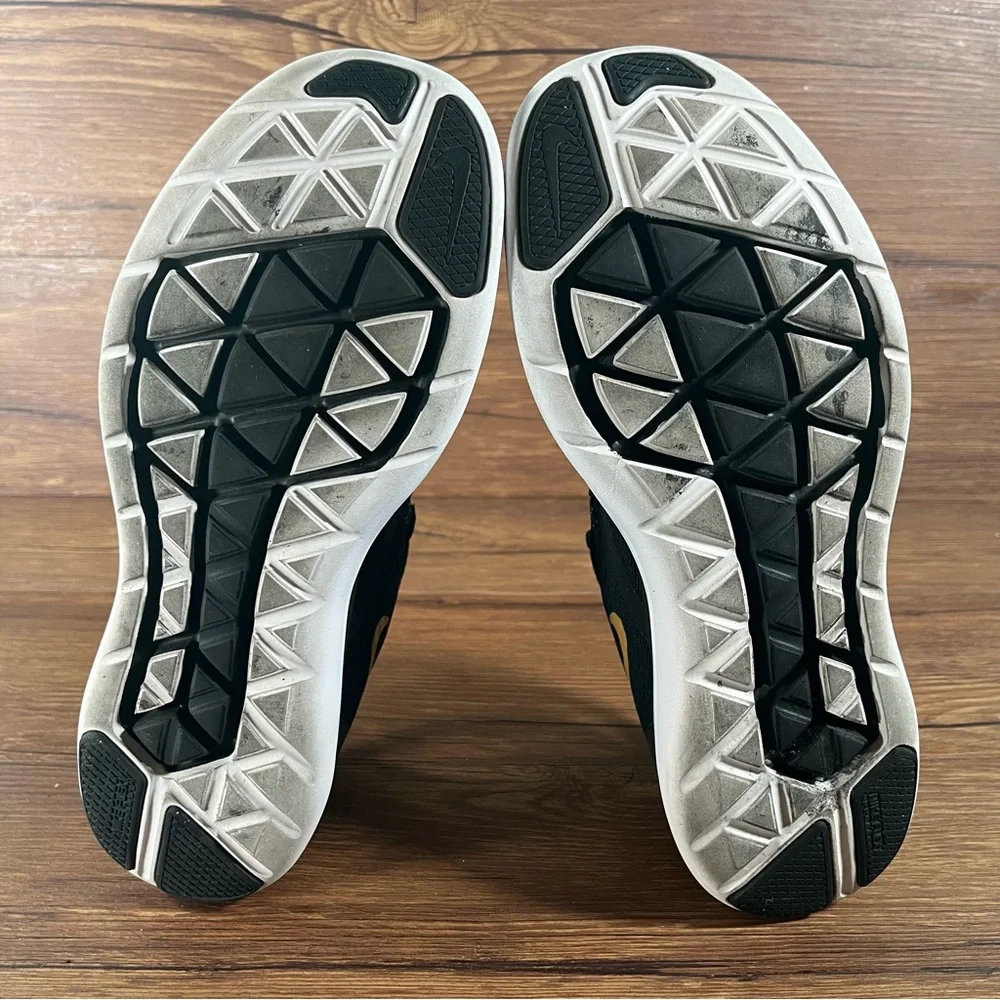 Nike ships within