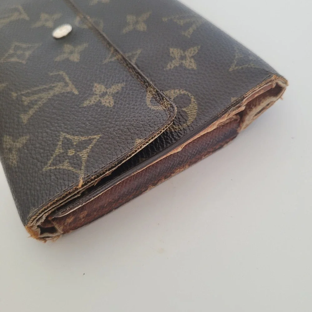 Louis Vuitton classic louis