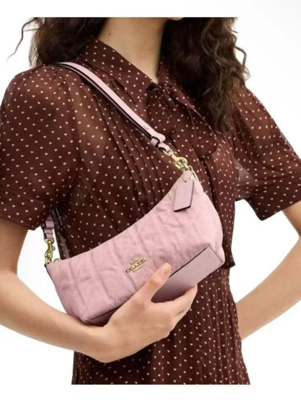coach Caitlin Shoulder Bag In Regenerative Cotton With Quilting And Charm ceq62